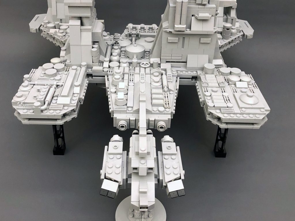 USCSS Nostromo and ore refinery from Alien built from 3500 LEGO pieces ...