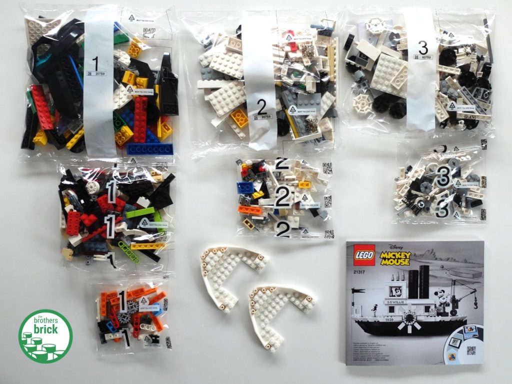 TRIMUI Brick ホワイト+model sセット 美品 Mickey Mouse makes his 1928 debut in LEGO Ideas 21317 Steamboat