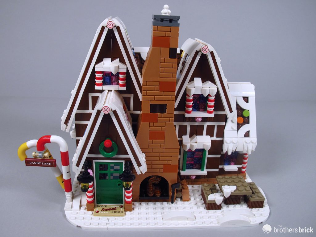 Devour the delicious LEGO 10267 Winter Village Gingerbread House