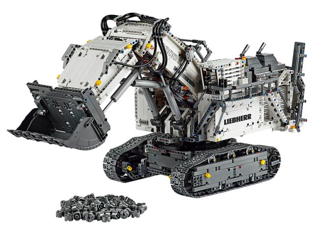 LEGO Technic's biggest set ever now available for pre-order: 42100