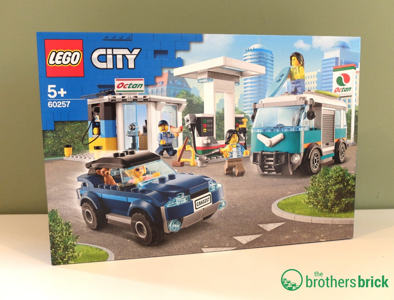 Fill it up at the LEGO 60257 Filling Station [Review] - The