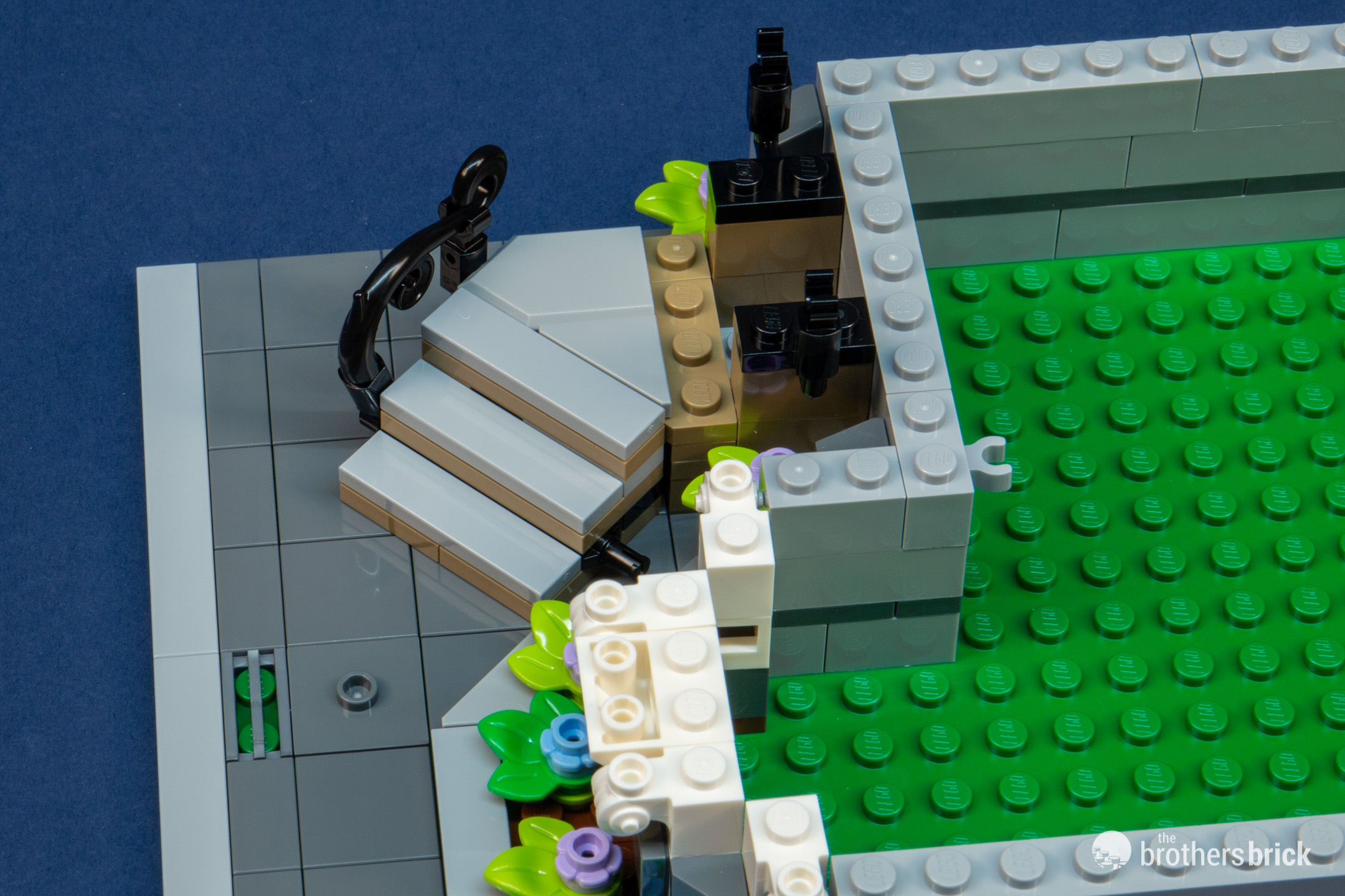 LEGO Creator Expert Modular 10270 Bookshop Review-9 - The Brothers ...