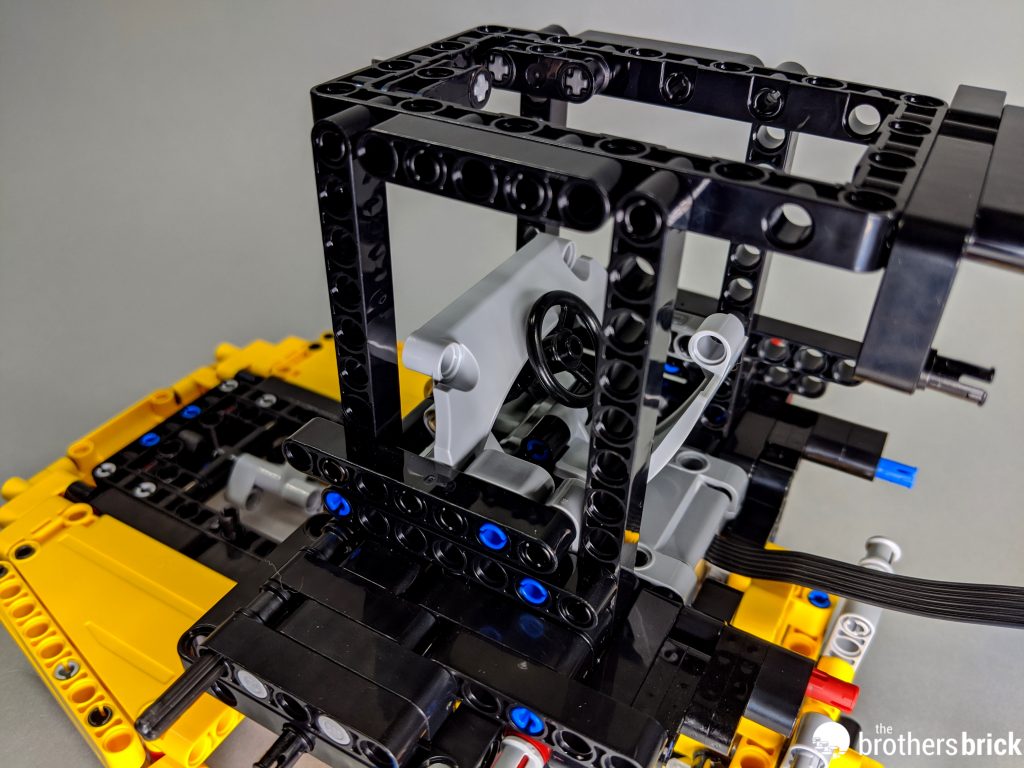 LEGO-Technic-42114-6x6-volvo-