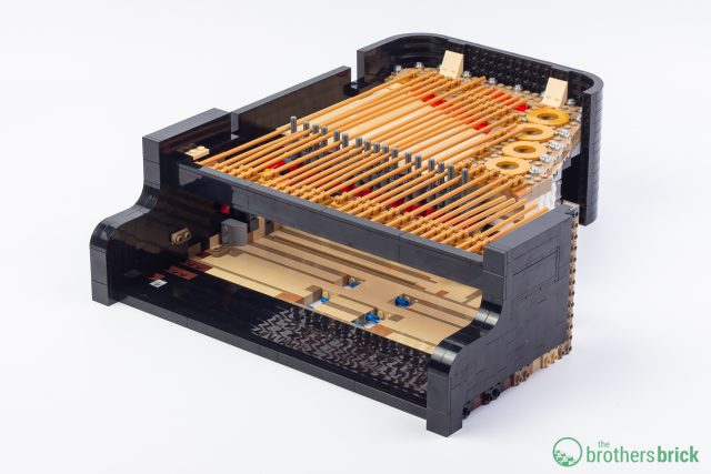 Facing the music: LEGO Ideas 21323 Grand Piano [Review] - The