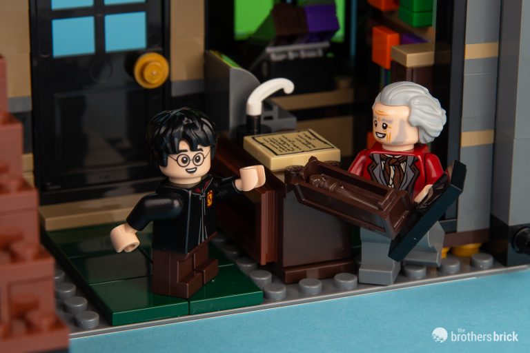 LEGO 75978 Harry Potter Diagon Alley Review-48 - The Brothers Brick ...