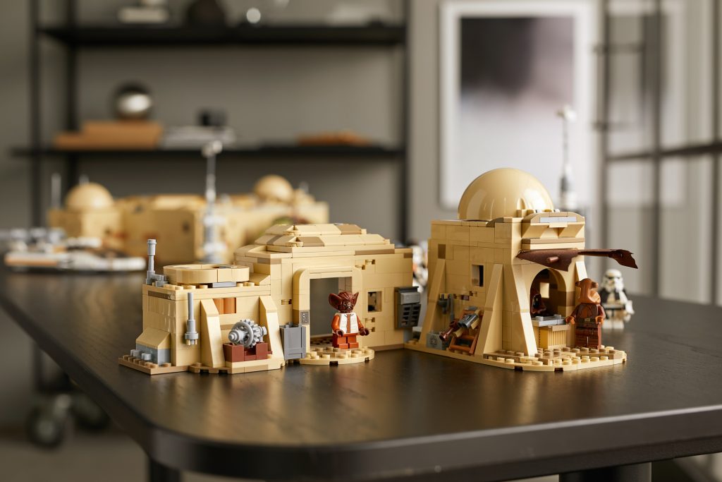 This 3,000+ piece 75290 Mos Eisley Cantina is the next LEGO Star