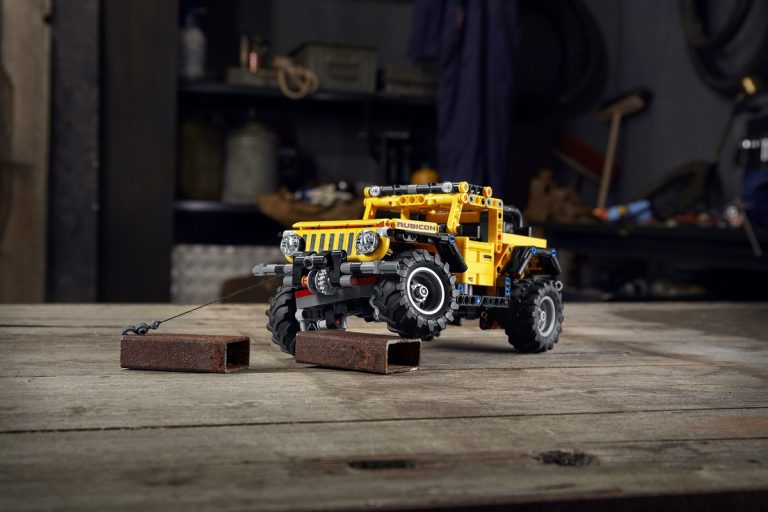 LEGO unveils the legendary off-road Technic 42122 Jeep Wrangler