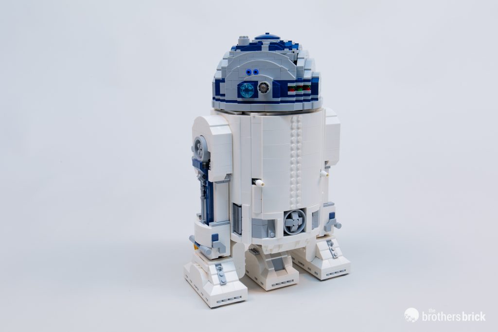 LEGO Star Wars UCS-style 75308 R2-D2 [Review] - The Brothers Brick