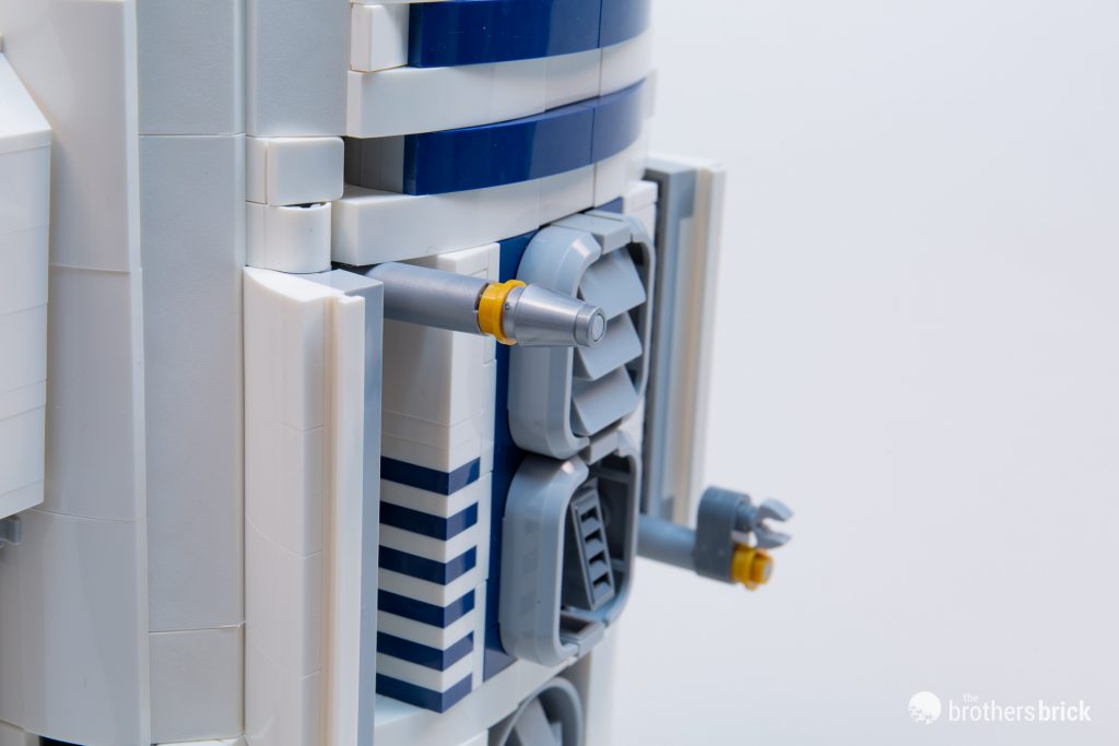 LEGO Star Wars UCS-style 75308 R2-D2 [Review] - The Brothers Brick