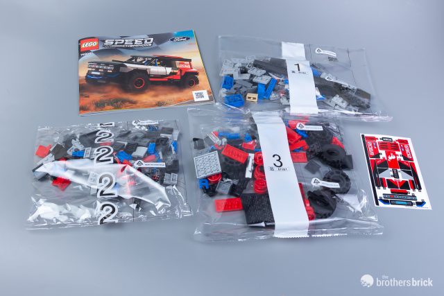 LEGO Speed Champions 76905 Ford GT Heritage Edition and Bronco R