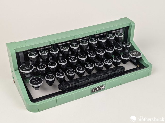 LEGO Ideas 21327 Typewriter - Writing an old-school love letter