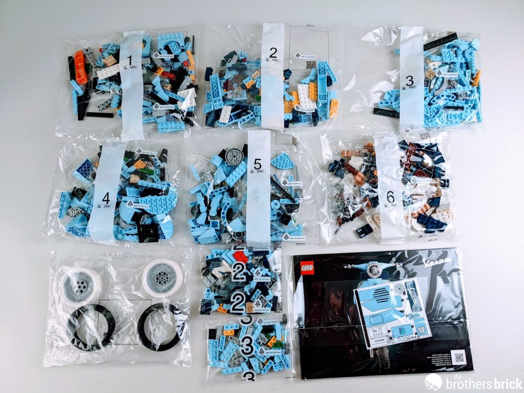 LEGO Creator Expert 10298 Vespa 125 - On the road again [Review