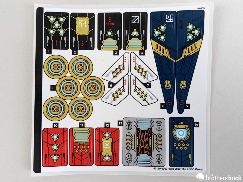 LEGO Ninjago 71765 Ninja Ultra Combo Mech - Hold onthis isn't