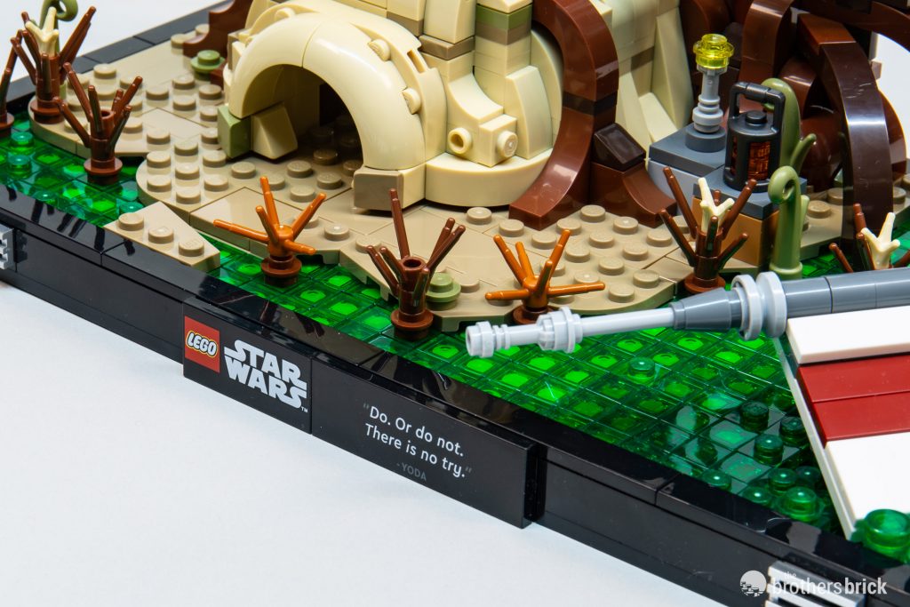 LEGO Star Wars Diorama Collection 75330 Dagobah Jedi Training