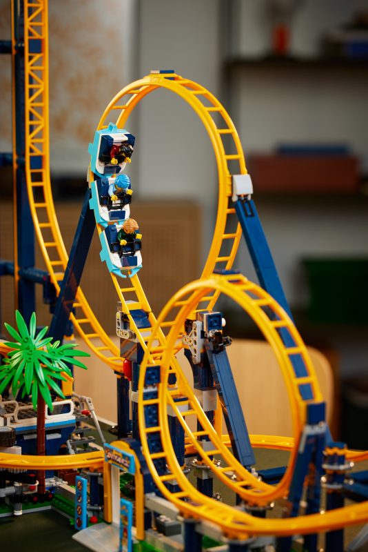 LEGO reveals 10303 Loop Coaster as next Fairground Collection set [News ...