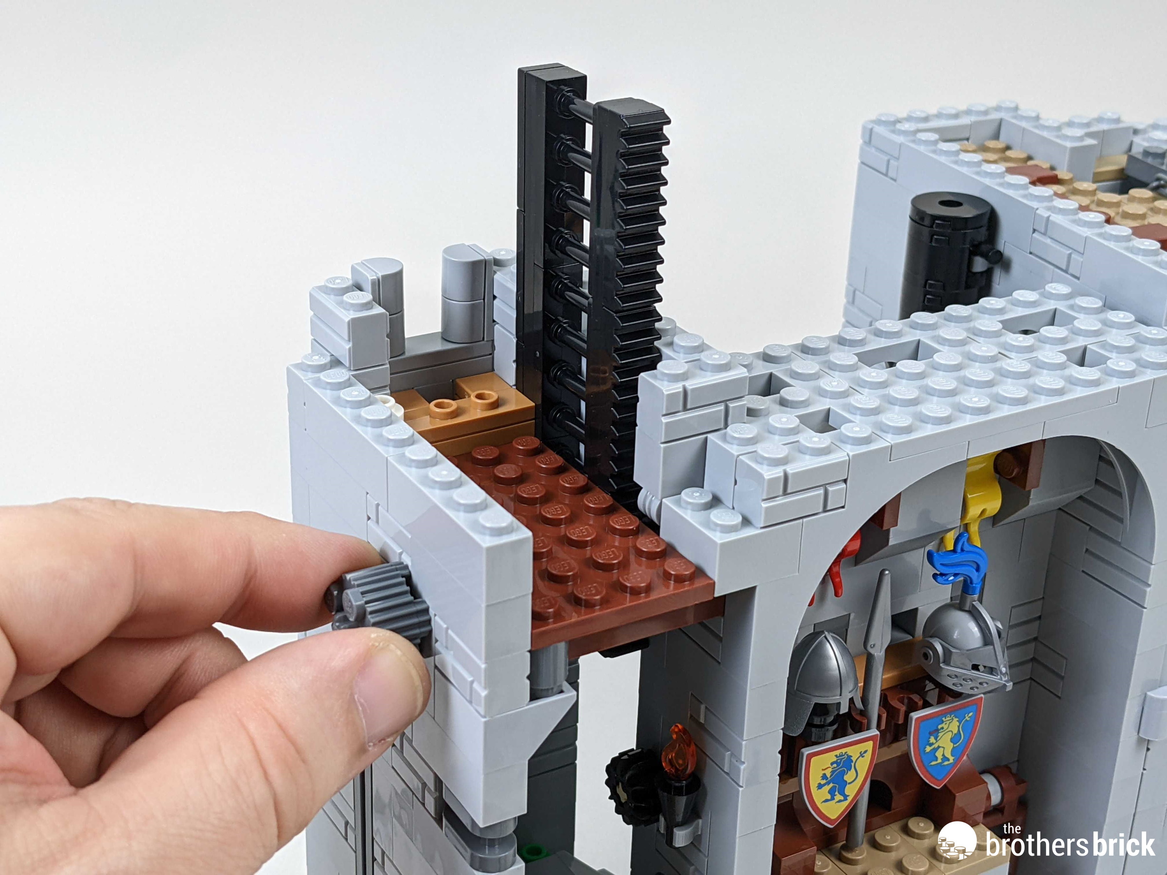 ///gkrページ/// LEGO Iconic 10305 - Lion Knights' Castle - TBB Review - 7QUG7 - 85