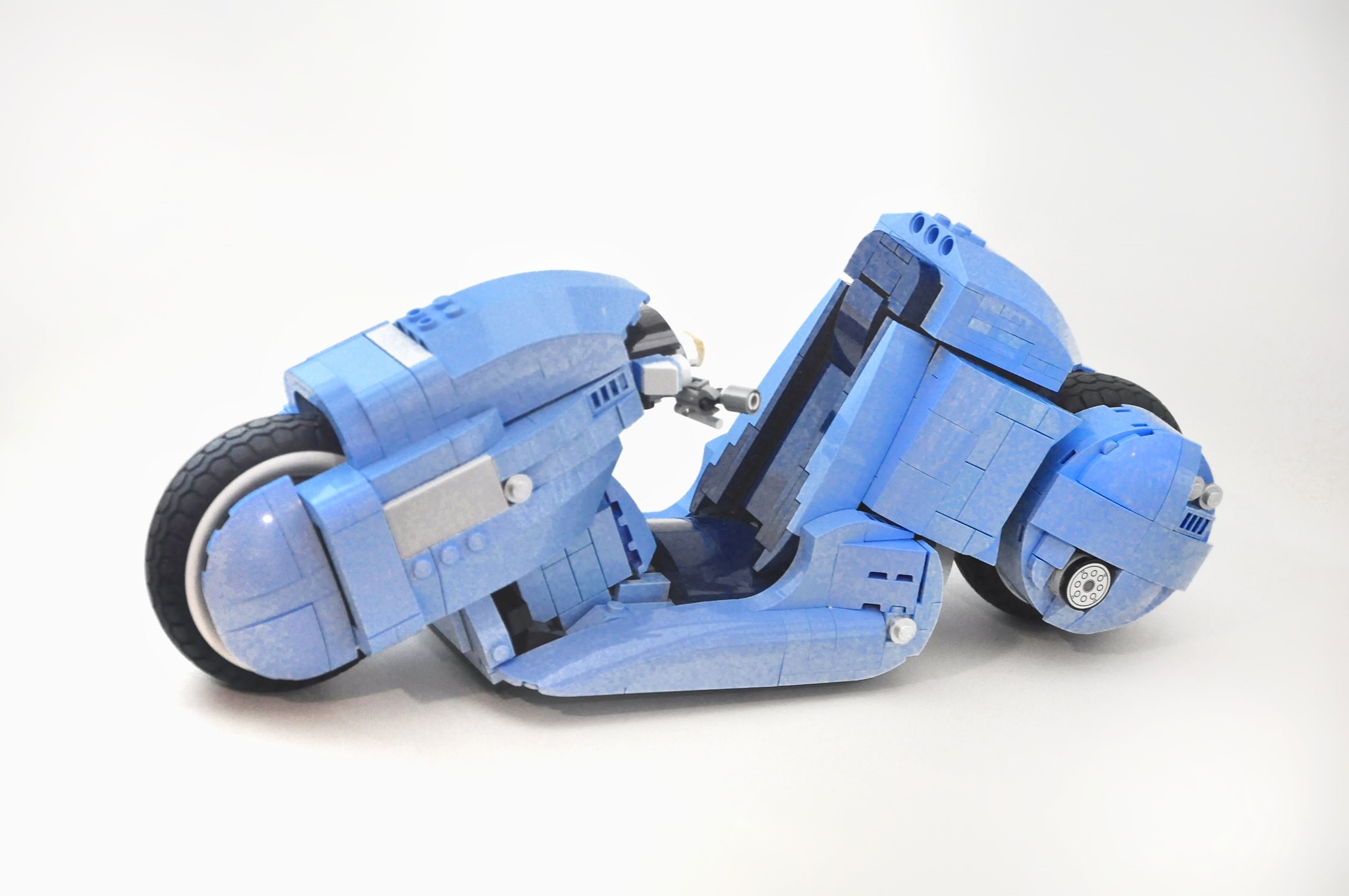 Awesome Akira-inspired alternate LEGO build of 10298 Vespa 125