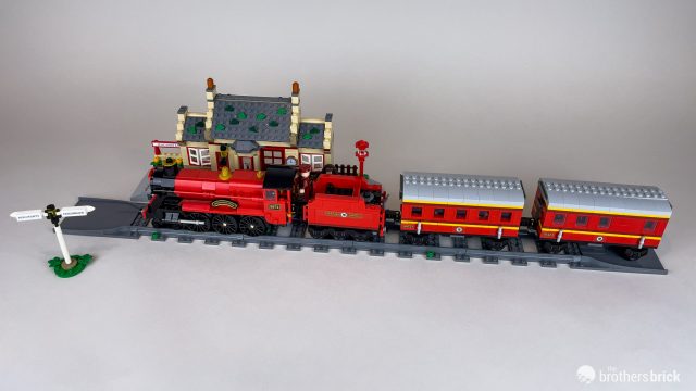 LEGO Harry Potter 76423 Hogwarts Express & Hogsmeade Station