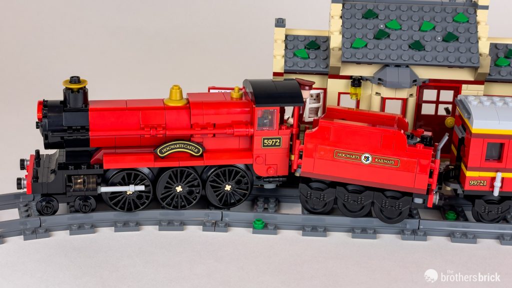 LEGO Harry Potter 76423 Hogwarts Express & Hogsmeade Station