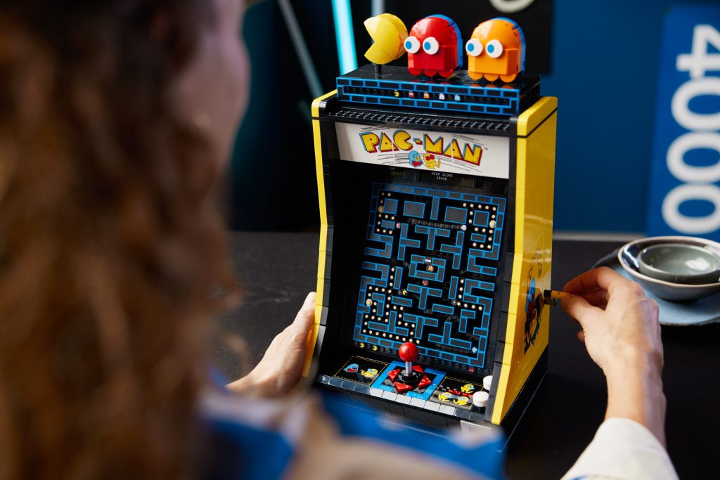 LEGO Icons reveals 10323 Pac-Man Arcade [News] - The Brothers