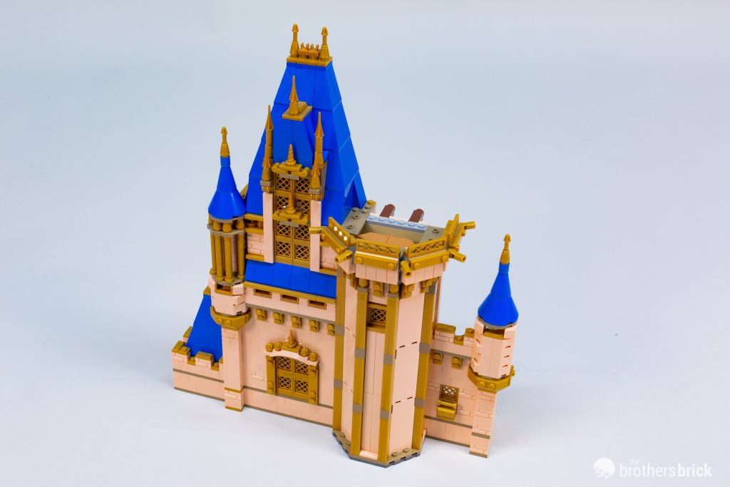 LEGO Disney 43222 The Disney Castle: new and improved? [Review