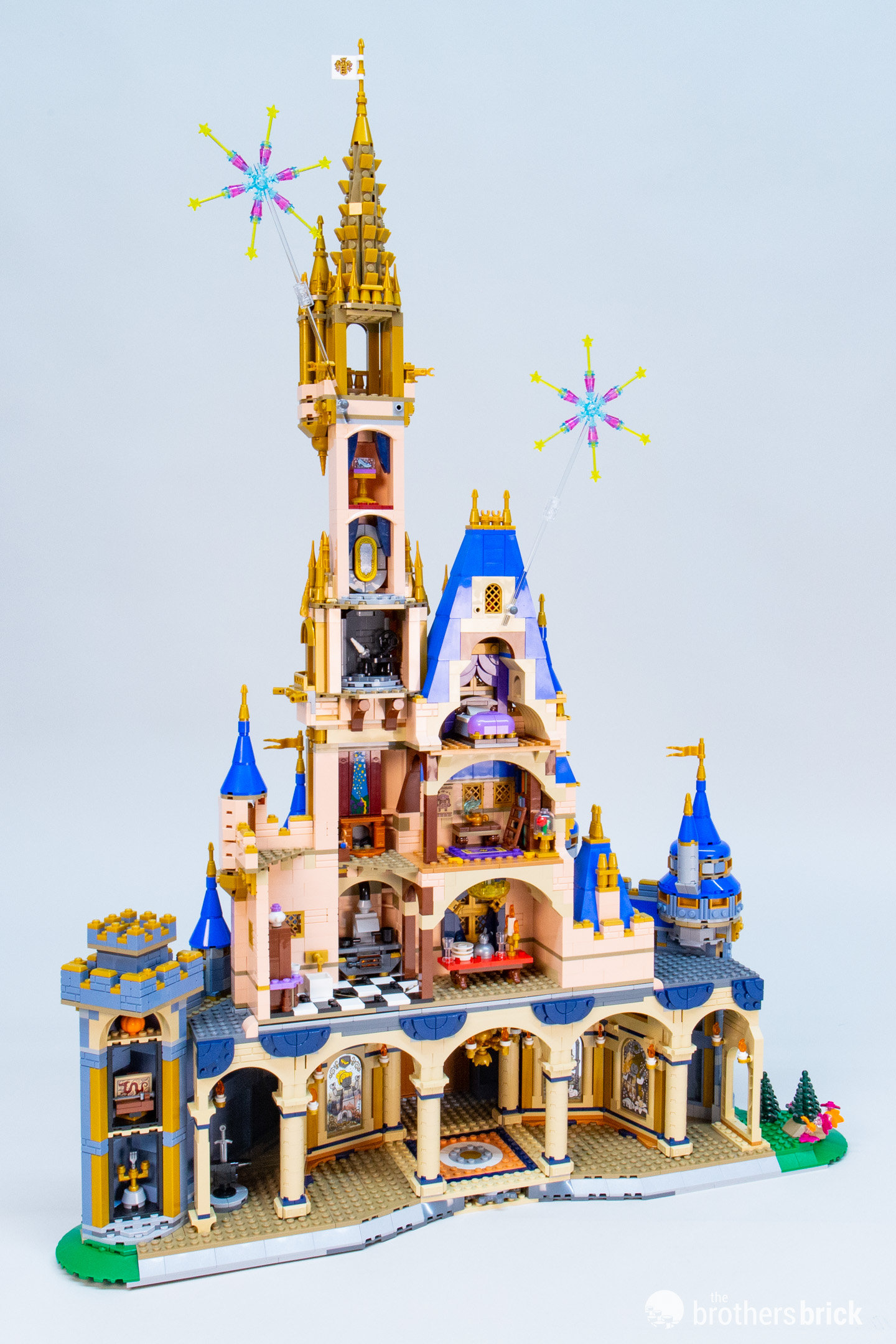 LEGO Disney 43222 The Disney Castle - 46JN3-46 - The Brothers Brick ...