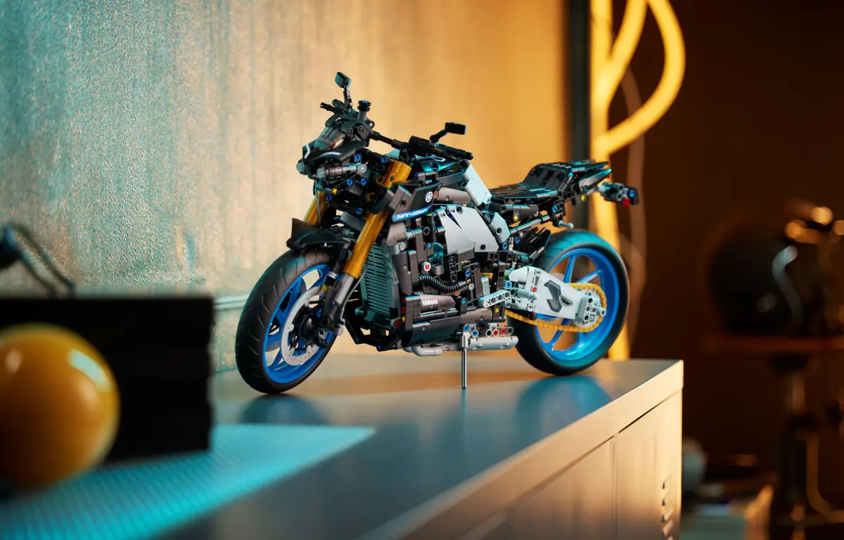 42159 Yamaha MT-10 SP is the latest LEGO Technic vehicle coming