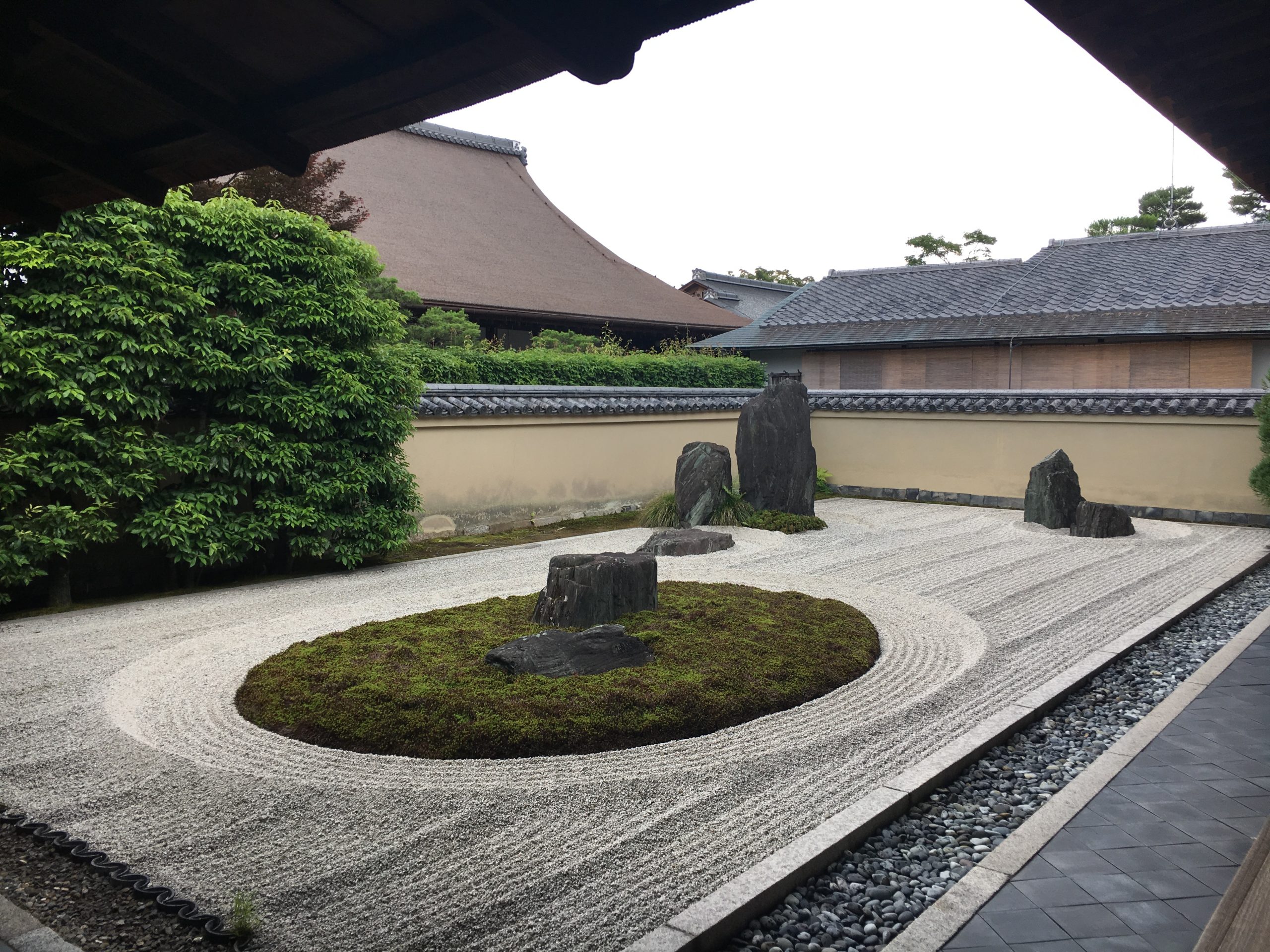 LEGO Icons 10315 Tranquil Garden [Review] - The Brothers Brick