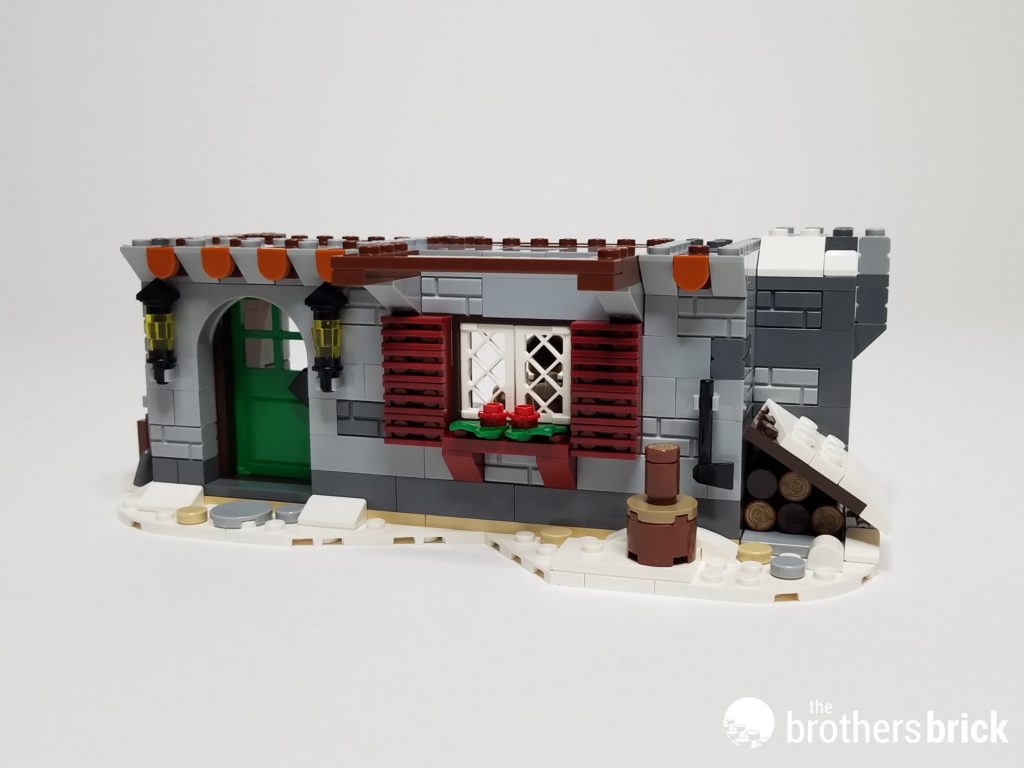LEGO Icons 10325 Alpine Lodge - On holiday for the holidays