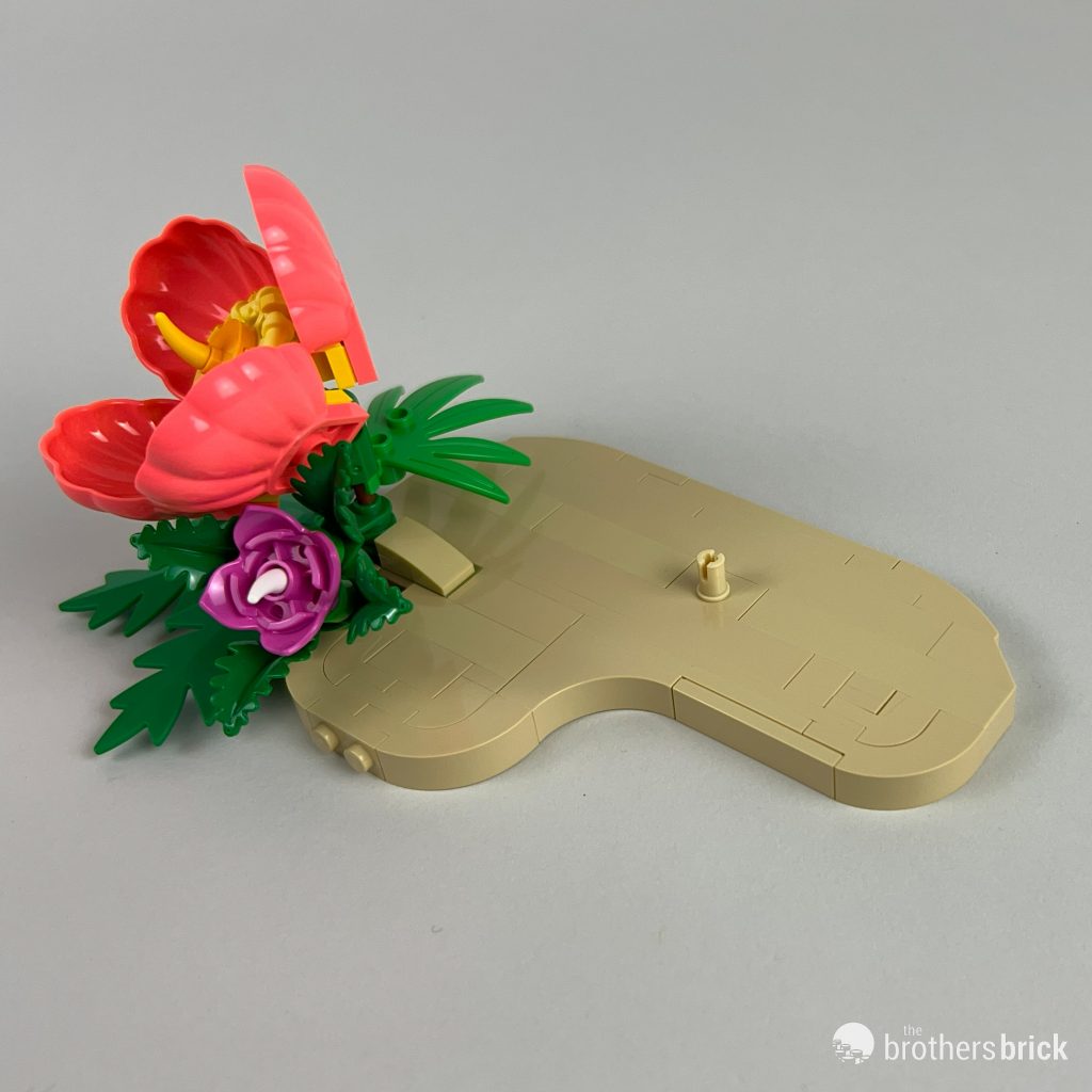 LEGO Creator 31156: Tropical Ukulele [REVIEW] - The Brothers Brick