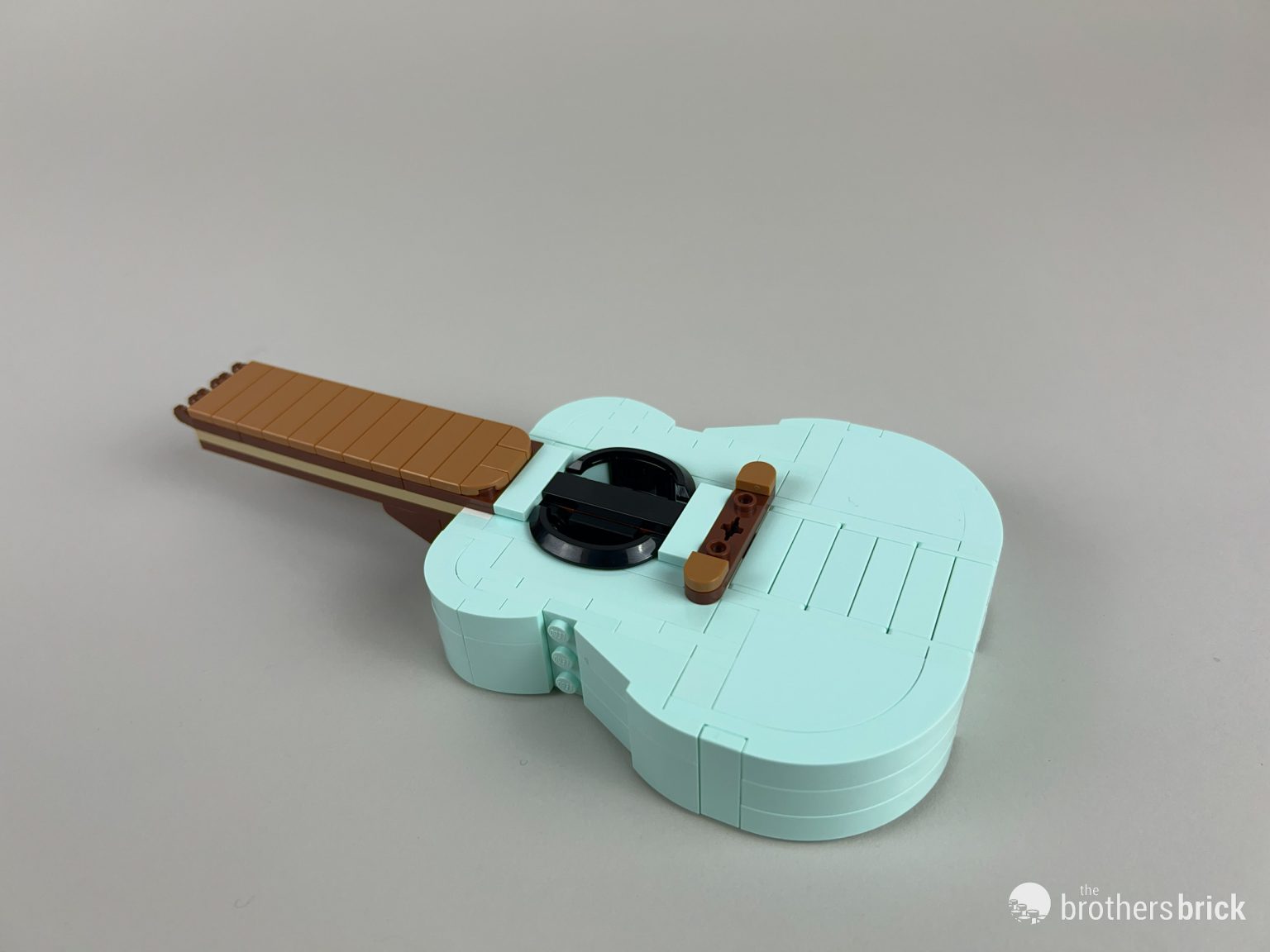 LEGO Creator 31156_ Tropical Ukulele Review CRTR-05 - The Brothers ...