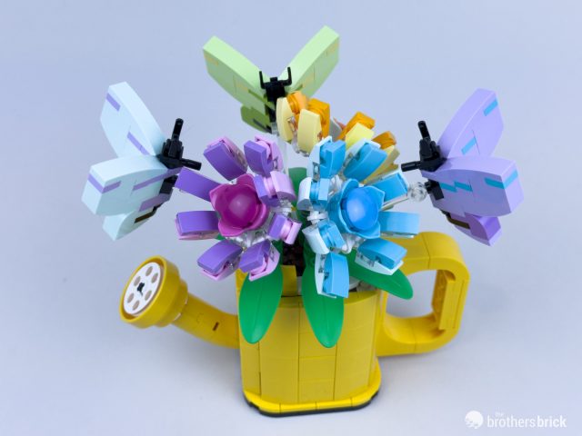 LEGO Creator 3-in-1 31149 Flowers in Watering Can: Transformations