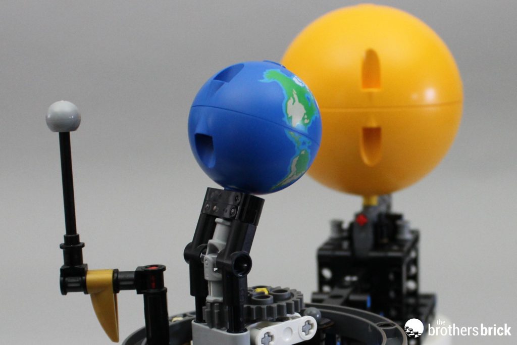 LEGO Technic 42179 Planet Earth and Moon in Orbit - Finally an