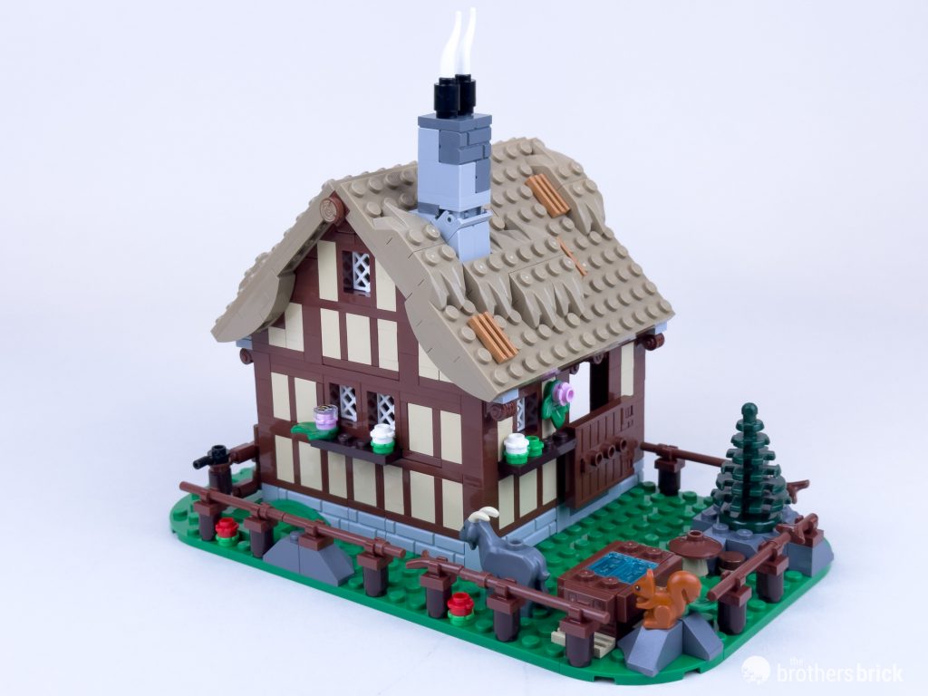 LEGO Icons 10332 Medieval Town Square: The GOAT? No, the goat