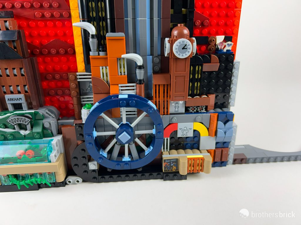 LEGO Batman 76271 Gotham City [REVIEW] - The Brothers Brick | The