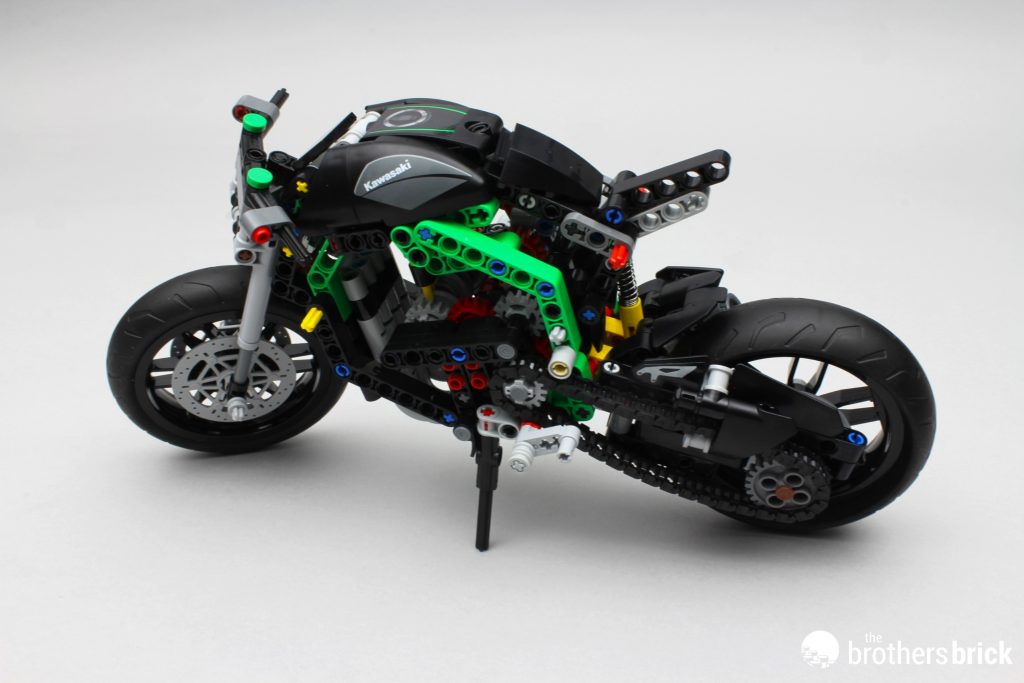 LEGO Technic 42170 Kawasaki Ninja H2R - TBB Review - (13) - The