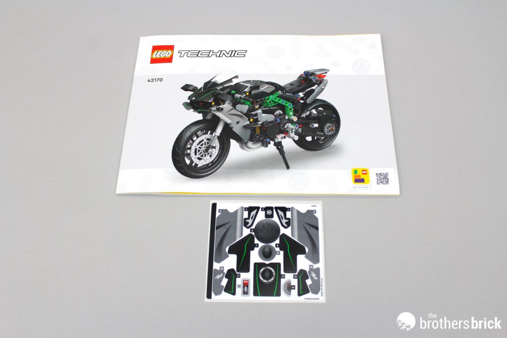 LEGO Technic 42170 Kawasaki Ninja H2R - A silent assassin? [Review