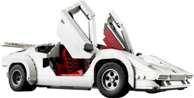 LEGO Icons 10337 Lamborghini Countach 5000 Quattrovalvole debuts