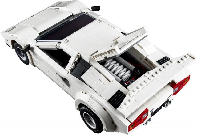 LEGO Icons 10337 Lamborghini Countach 5000 Quattrovalvole debuts