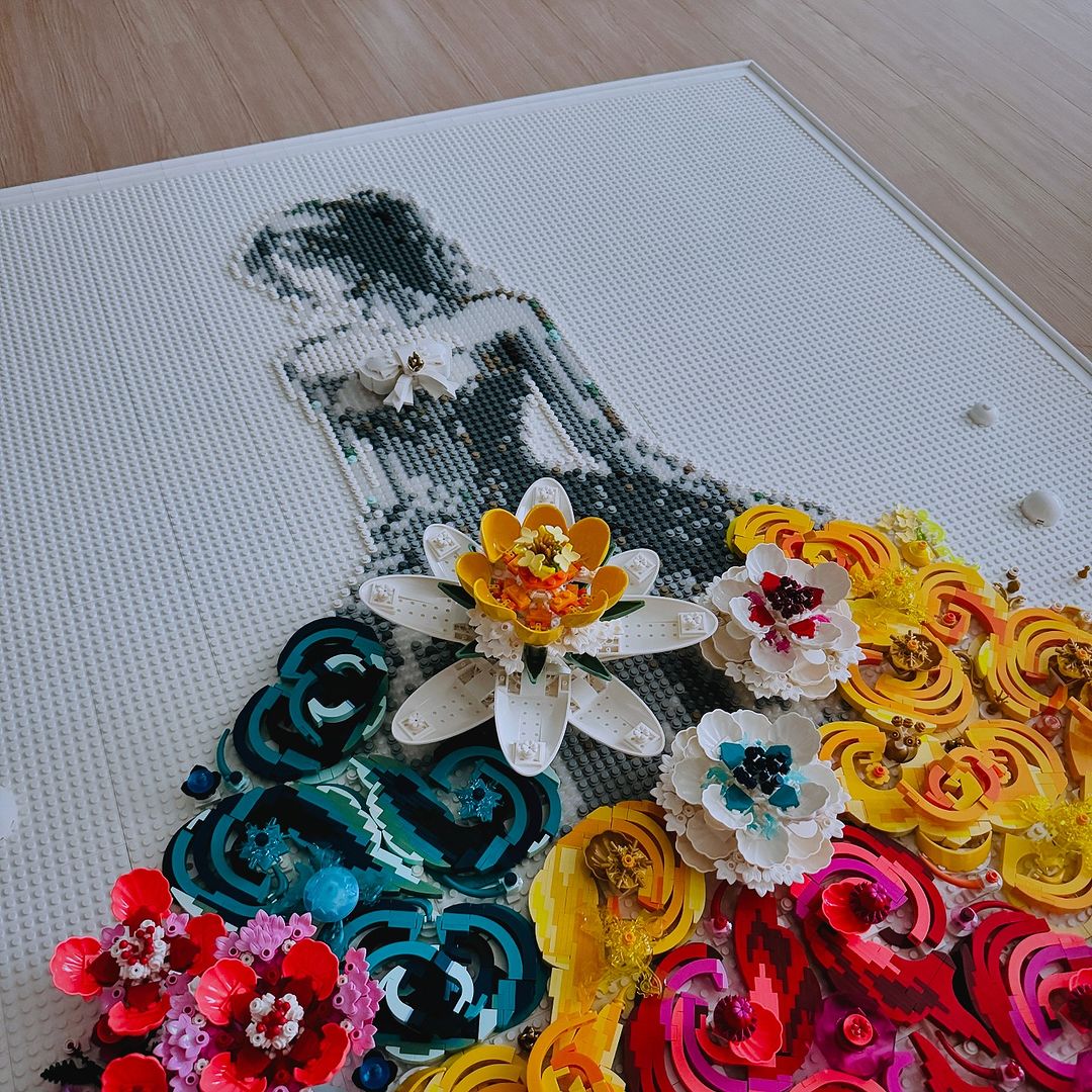 Stunning LEGO mosaic is over 5 feet tall! - The Brothers Brick