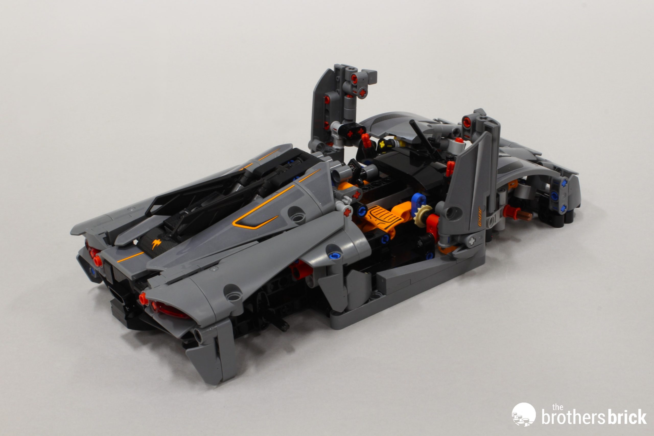 LEGO Technic 42173 Koenigsegg Jesko Absolut Grey Hypercar - TBB