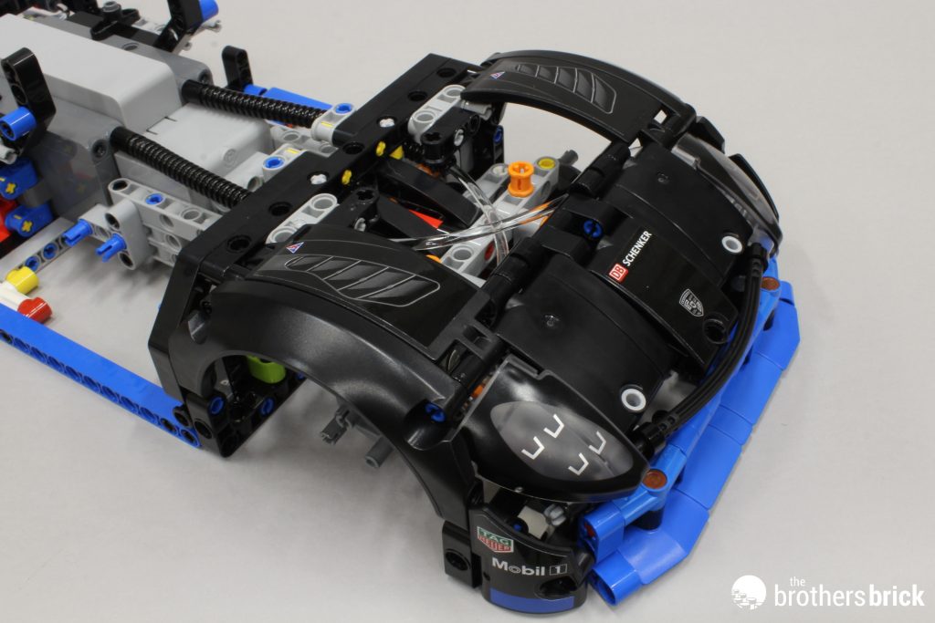 LEGO Technic 42176 Porsche GT4 e-Performance Race Car - New