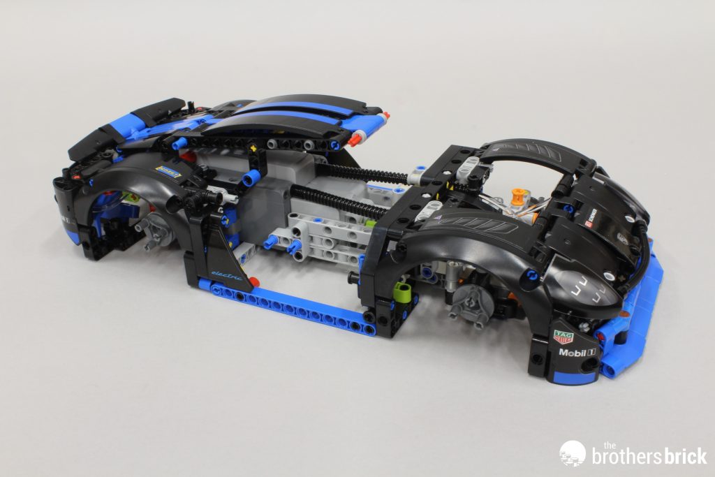 LEGO Technic 42176 Porsche GT4 e-Performance Race Car - New