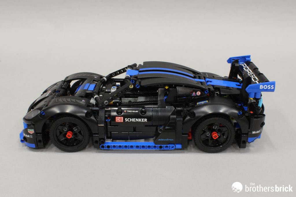 LEGO Technic 42176 Porsche GT4 e-Performance Race Car - New