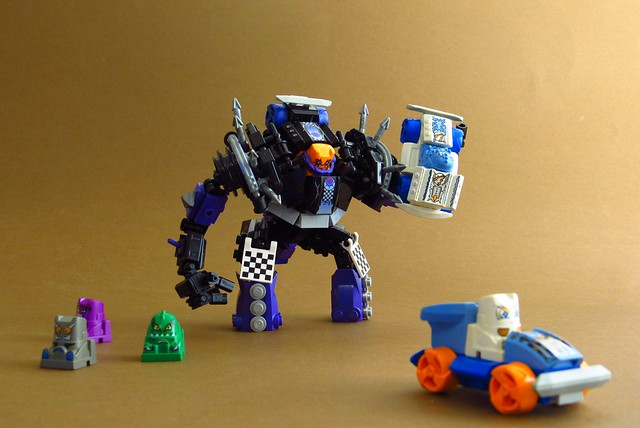 Spiky is a sore loser - The Brothers Brick | The Brothers Brick
