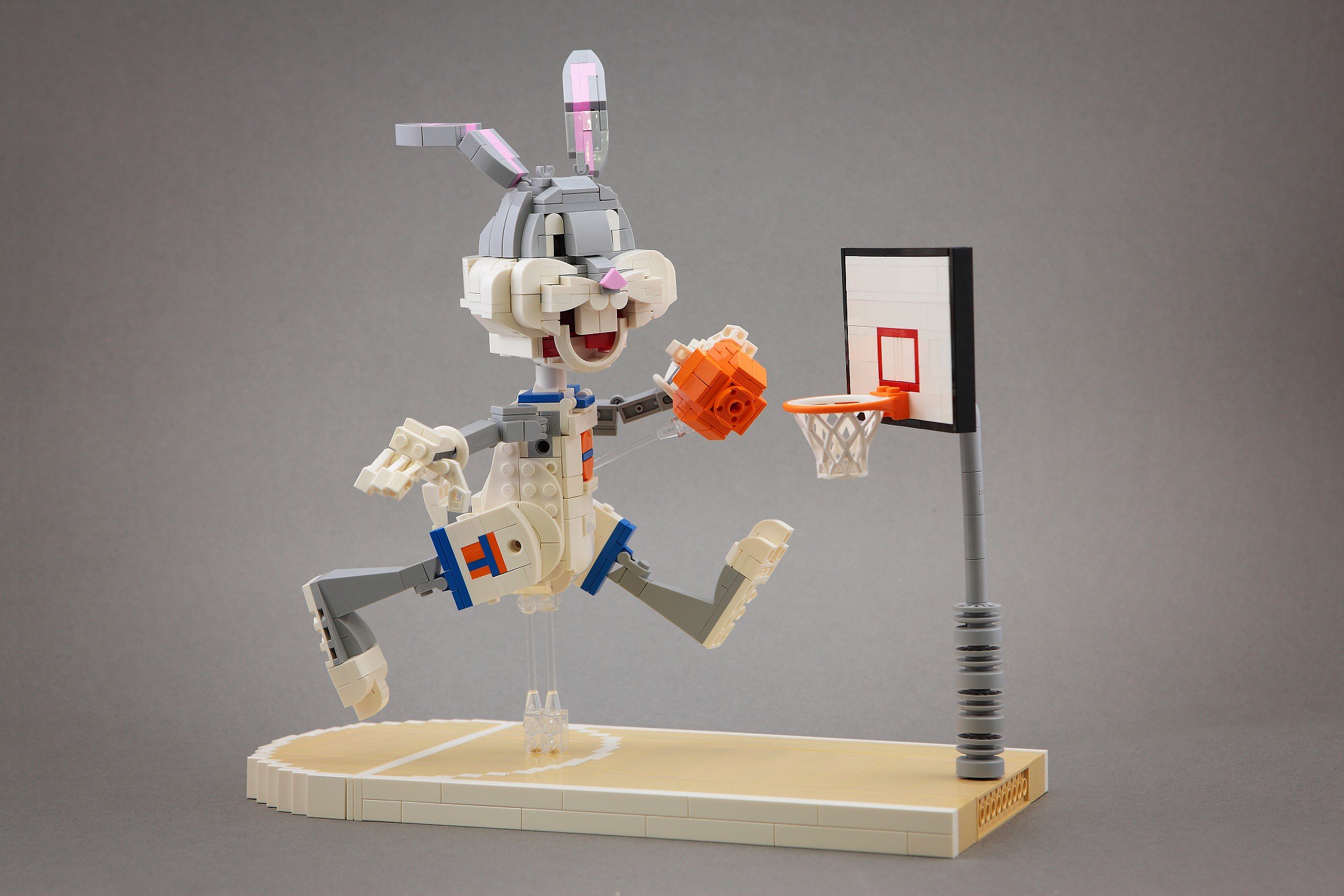 Bugs bunny welcomes you to the space jam - The Brothers Brick 