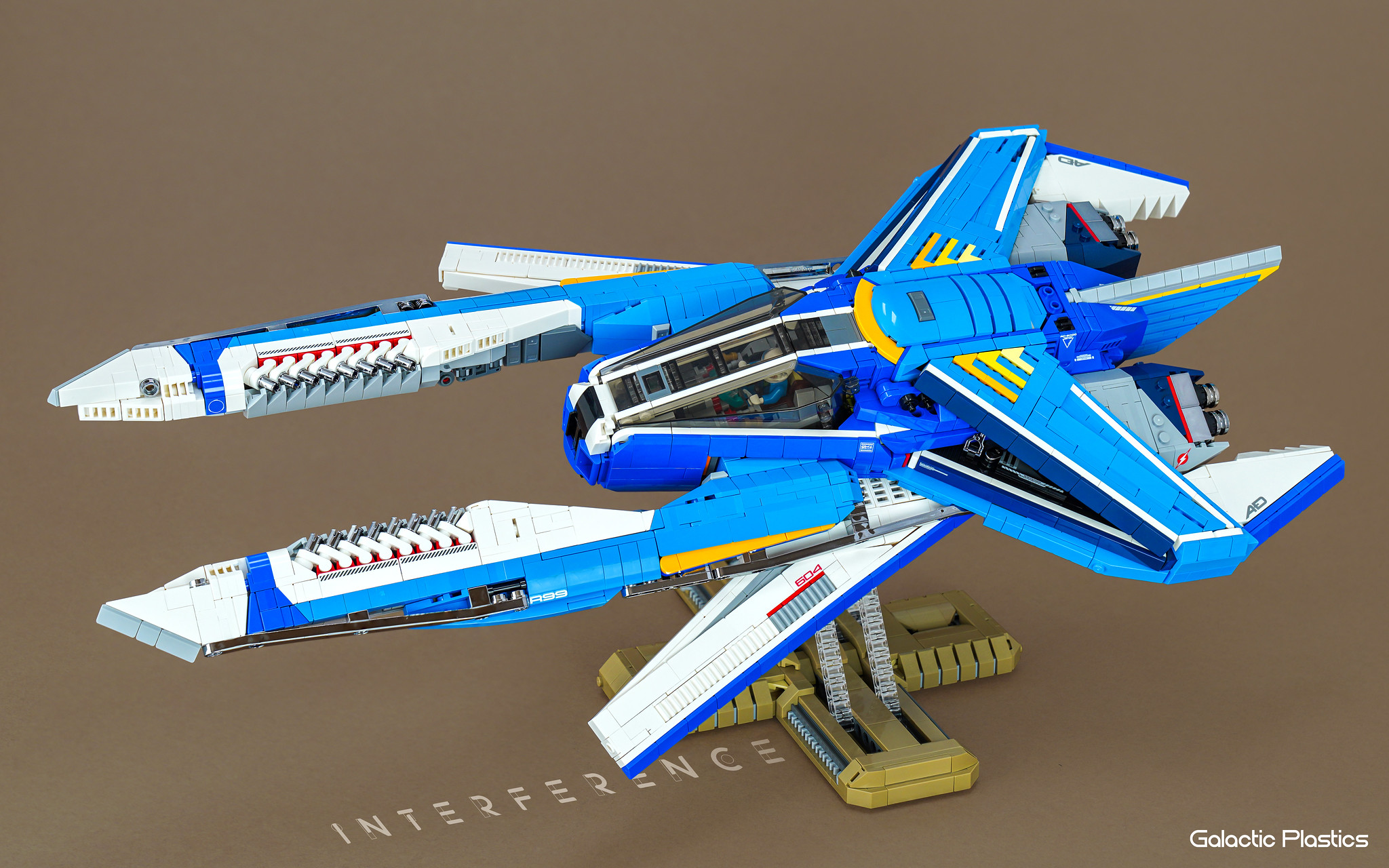 The gold standard of spaceships - The Brothers Brick | The
