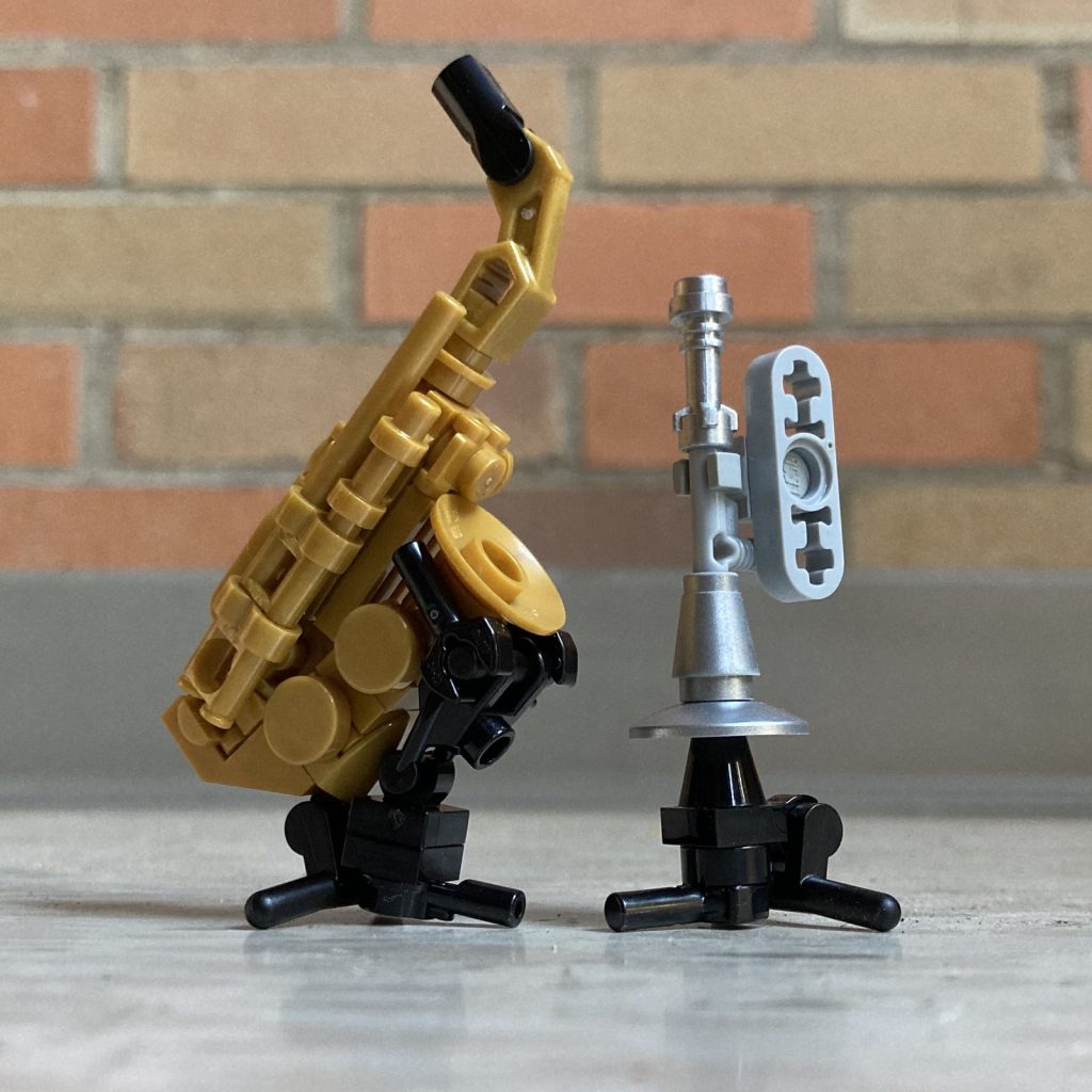 A pair of builds that hit just the right note - The Brothers Brick