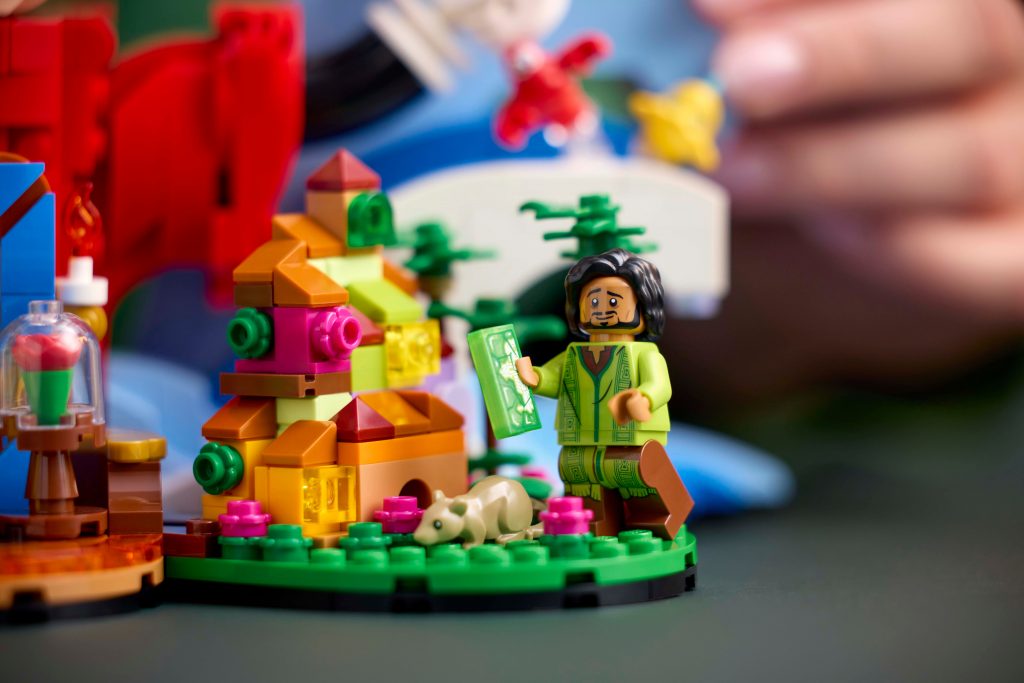 LEGO Ideas 21352 Magic of Disney unveiled [News] - The Brothers