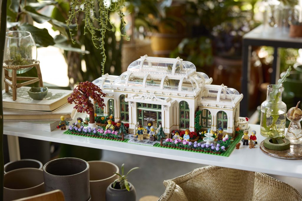 展示品 LEGO Ideas 21353: Botanical Garden & GWP revealed for November 2024!